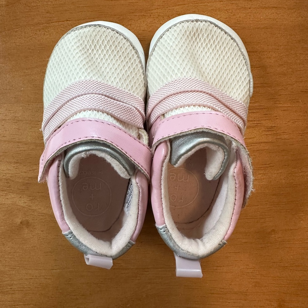 Ro + Me by Robeez First Kicks for 12-18 Months